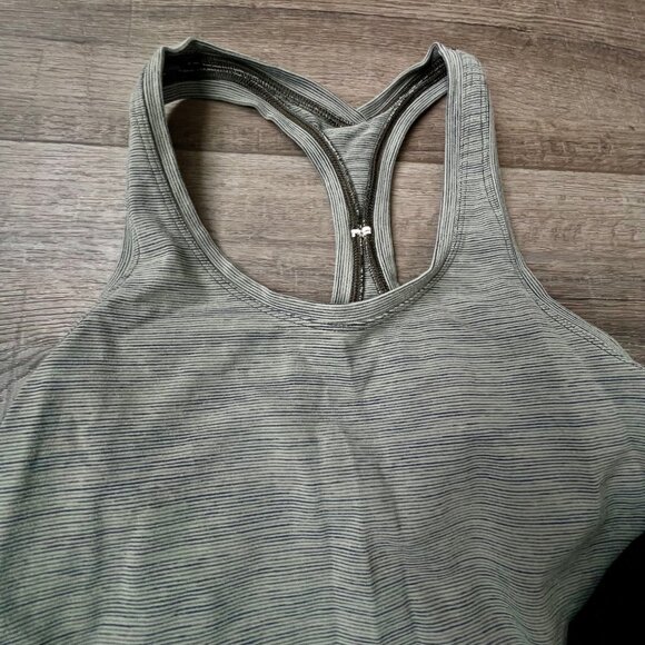 Lululemon (2) Workout Racer Back Tanks Ruffle Hem Gym Running Stretchy - Picture 6 of 7